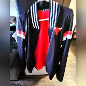 NBA Adidas Chicago Bulls court jacket